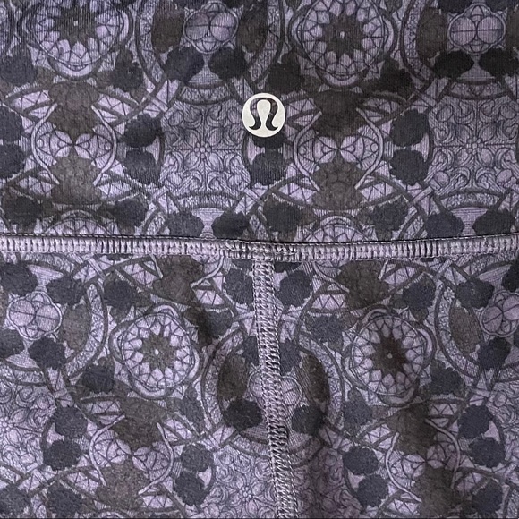 Lululemon leggings - Picture 3 of 4